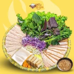 Bánh tráng cuốn thịt heo ba chỉ nướng lu da giòn rôm rốp