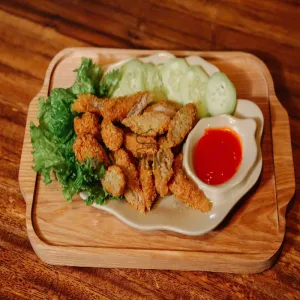แหนมทอด