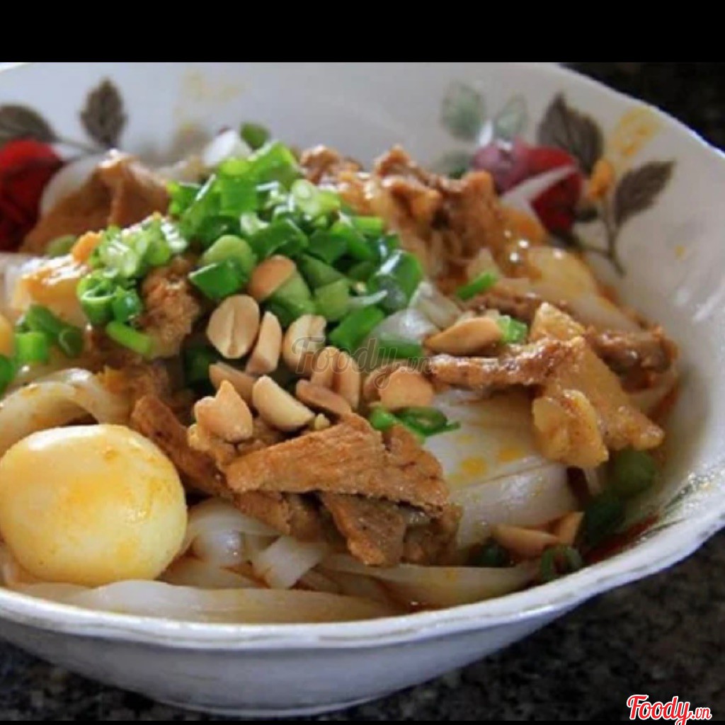 Ми куанг со свининой