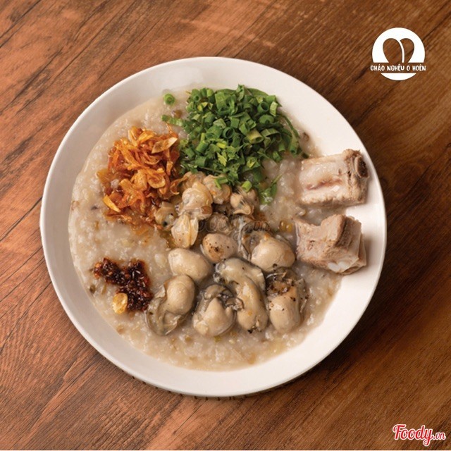 โจ๊กหอยนางรมซี่โครงหมู