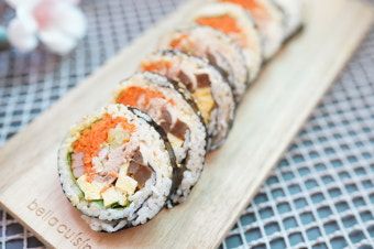 Kimbap cá ngừ sốt mayo