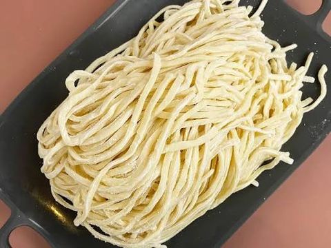 Thêm mì cắt (kalguksu)