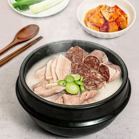 Cơm chan canh sundae & thịt heo