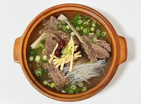 Canh sườn bò thảo dược