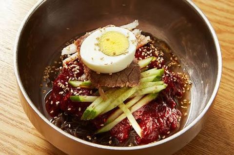 Mì lạnh trộn cay