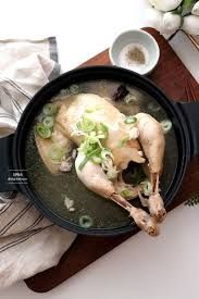 Gà hầm nguyên con