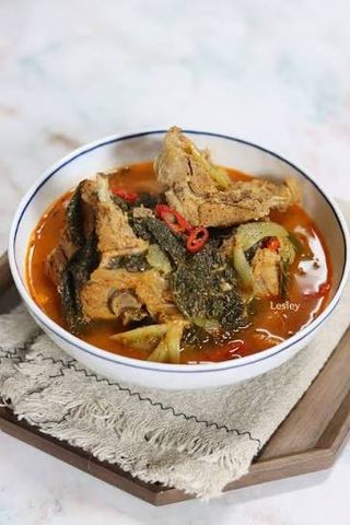 Canh khoai tây xương heo