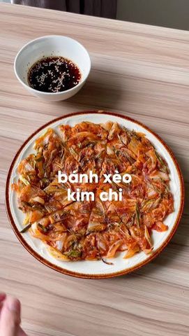 Bánh xèo kimchi