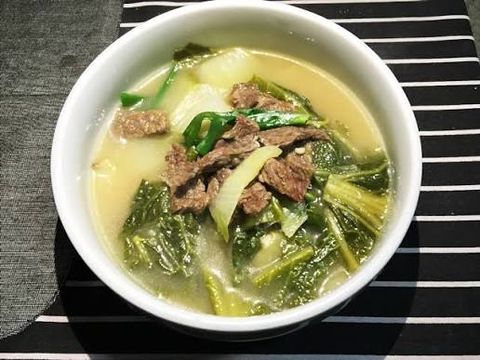 Canh xương bò cải thảo (Ugeoji)