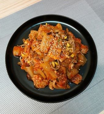 Thịt Xào Kimchi