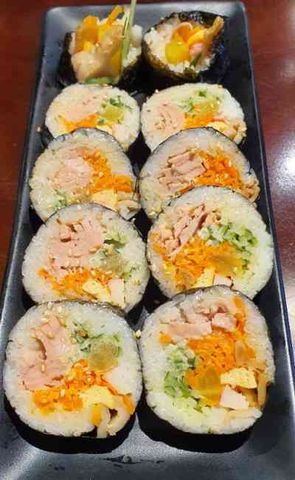 Kimbap cá ngừ