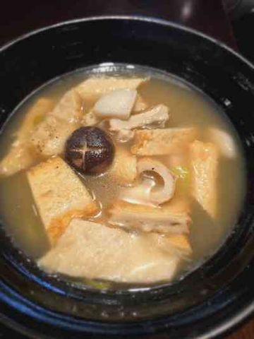 Canh chả cá (Eomuk)