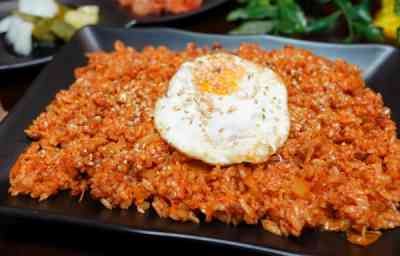 Cơm chiên kimchi