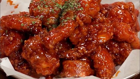 ไก่ทอดกระเทียมหวานเผ็ด