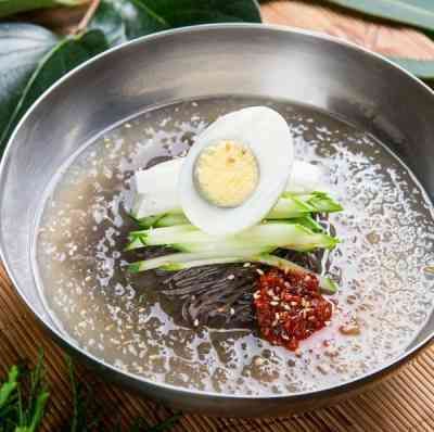 Mì lạnh nước (Mul Naengmyeon)