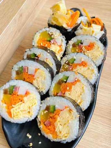 Kimbap chả cá