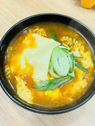 Mì phô mai
