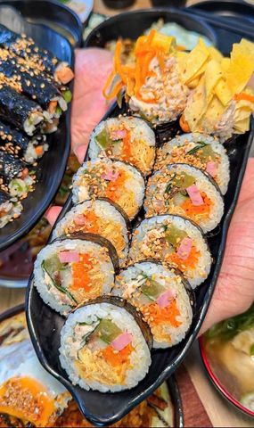 Kimbap cá ngừ sốt mayonnaise