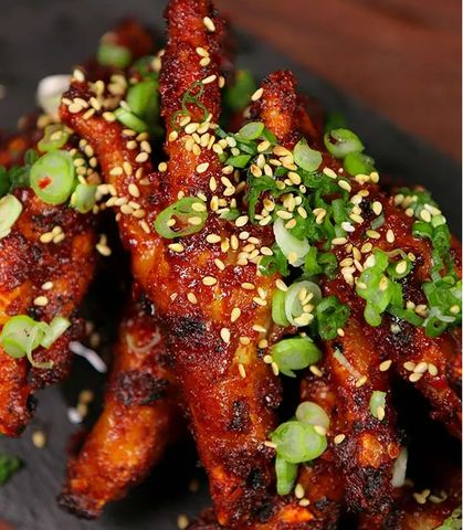Chân gà rút xương sốt cay