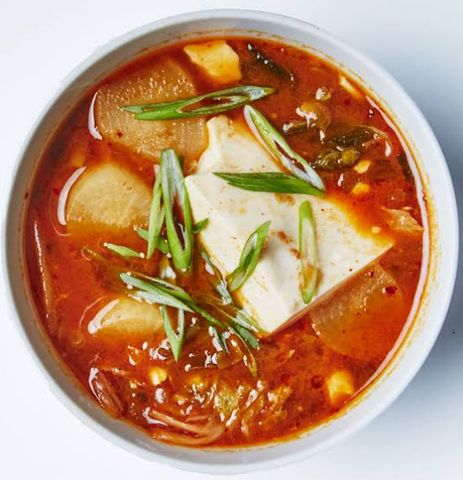 Canh kimchi đậu hũ non + Cơm trắng