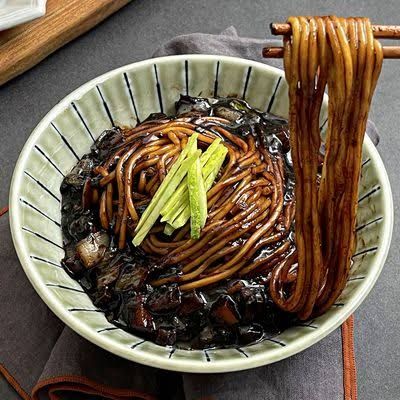 Mì tương đen