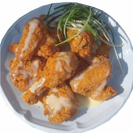 Gà rán sốt phô mai kem