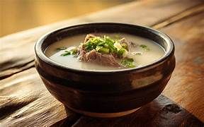 Súp xương bò Seolleongtang