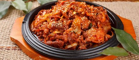 Cơm thịt heo xào cay