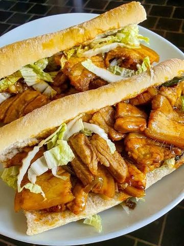 Bánh Mì Gà