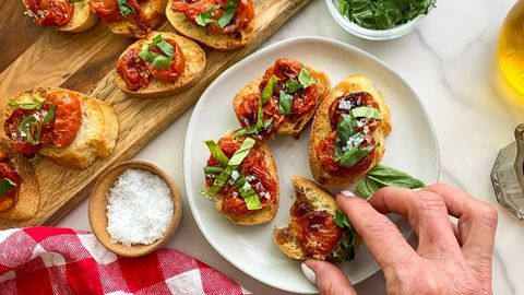 Bruschetta (bánh mì nướng kiểu Ý)