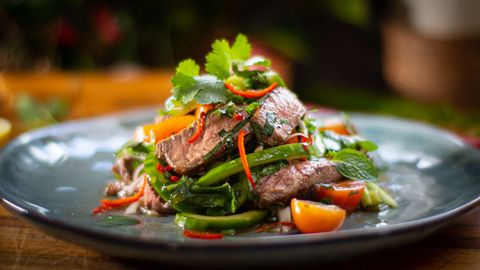 Salad bò kiểu Thái