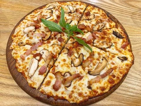 Pizza Kem Gà Nấm