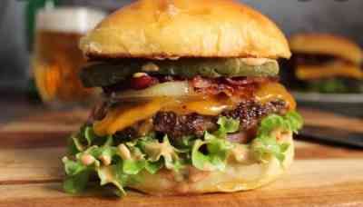 Burger Bò Cổ Điển