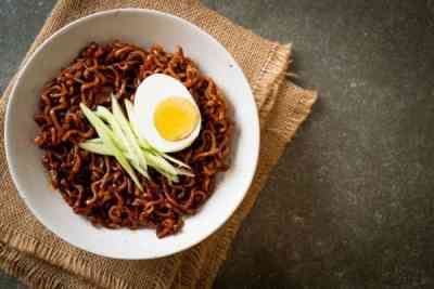 Chapagetti trứng phô mai