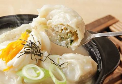 Canh Bánh Gạo Mandu
