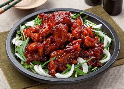 Chân giò heo cay thảo dược (vừa) + Mì khay + Rau + Nước