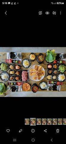2 con tôm hùm đất phô mai bơ (900g) + sườn bò 200g + canh kimchi + mì lạnh + canh tương đậu + 2 bát cơm