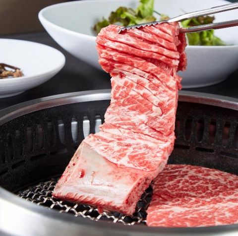 Sườn bò thượng hạng 600g + canh tương đậu + 2 bát cơm + kèm (6 món phụ + rau cuốn + ssamjang)