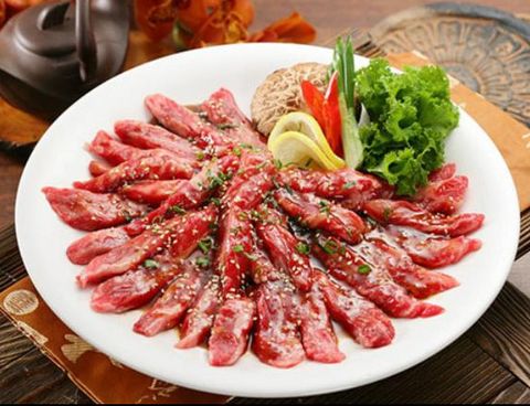 Sườn bò ướp thượng hạng 400g + 2 bát cơm + kèm (6 món phụ + rau cuốn + ssamjang)