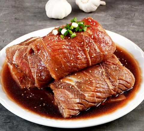 Sườn heo ướp 500g + 2 bát cơm + kèm (6 món phụ + rau cuốn + ssamjang)