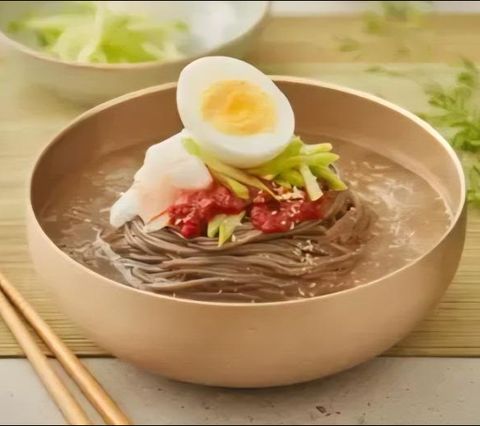 Mì kiều mạch lạnh (mul makguksu)