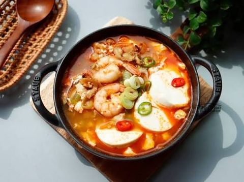 Canh đậu hũ non hải sản