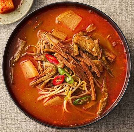 Canh bò cay Yukgaejang