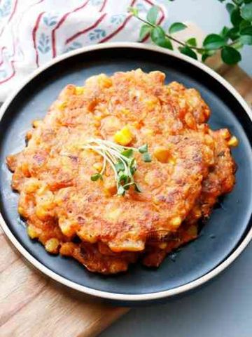 Bánh xèo kimchi bắp