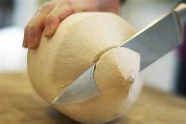 Dừa tươi cắt sẵn