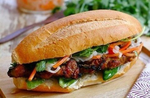 Bánh mì bò tiêu đen