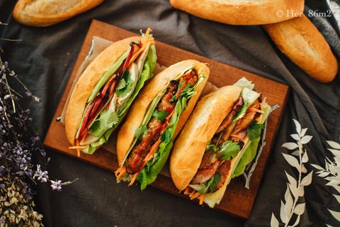 Bánh mì bò trứng đặc biệt