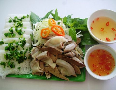 Bánh hỏi + dồi/lòng
