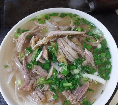 Phở gà đặc biệt