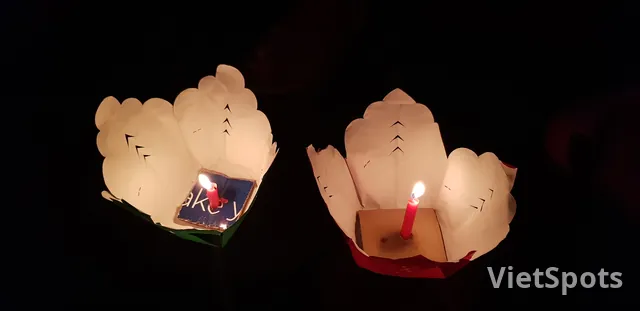 Hoi An Wishing Boat~